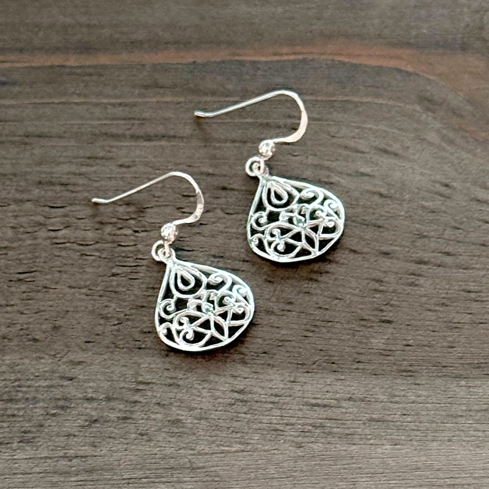925 Sterling Silver Celtic Swirl Dangle Earrings! NEW!
